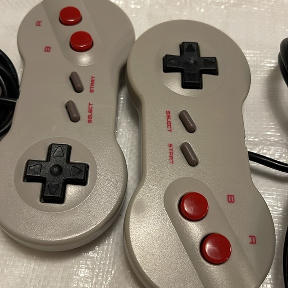 Nintendo controllers - Picture 4 of 4
